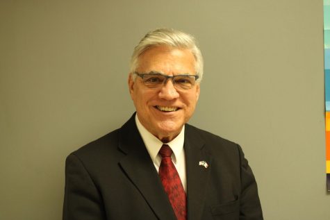 Photo of interim super intendent Joe Brown, a former Iowa senator