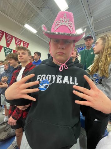 Kasyn Vandeberg having fun with the
  Hick vs Cowgirl theme on 02/18.
